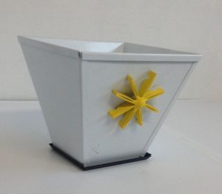 Single Planter with Flower Detail - Shipping Included NZ Wide